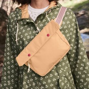 The Great + Eddie Bauer The Roll Top Waistpack